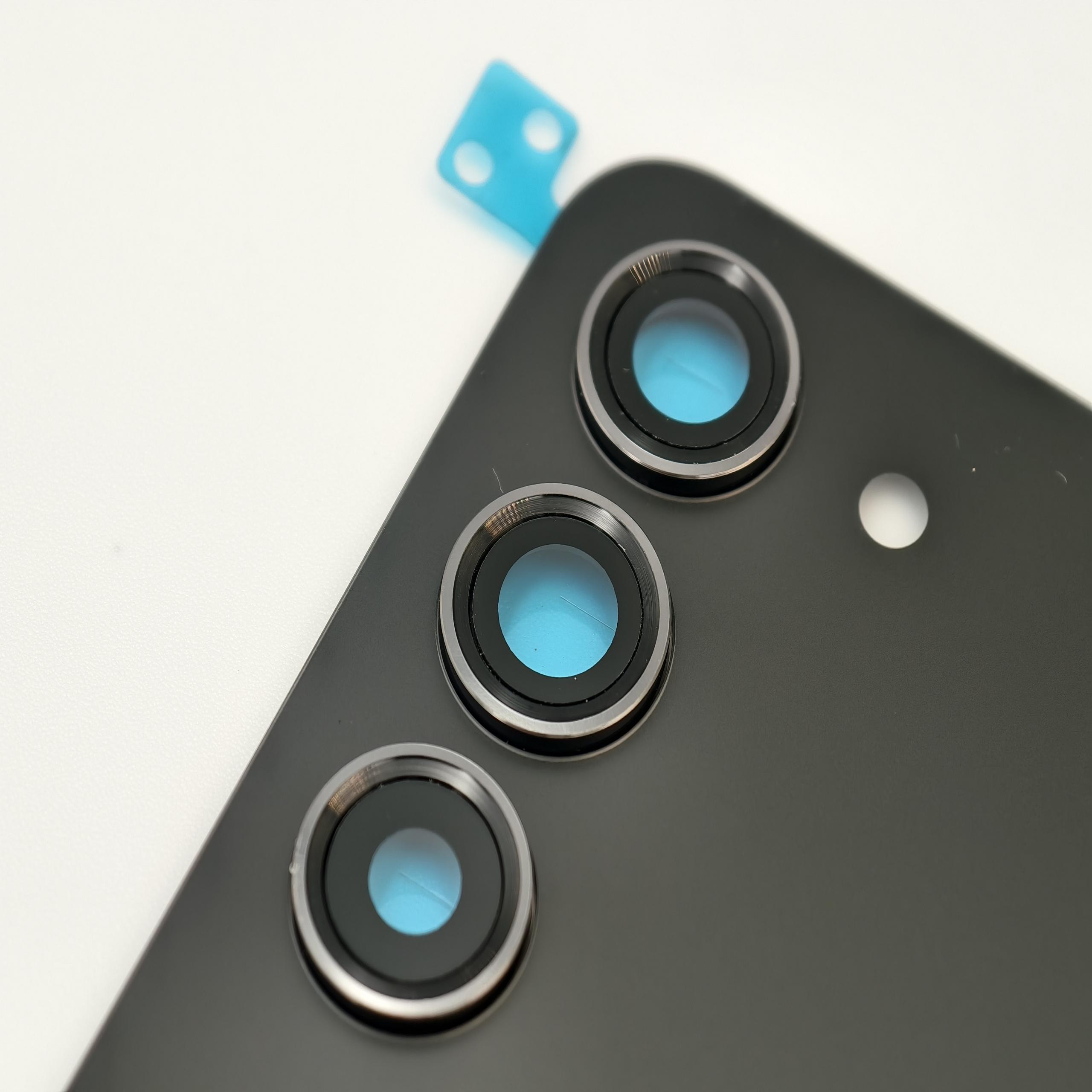 Specyfikacja klapki baterii iPhone 16